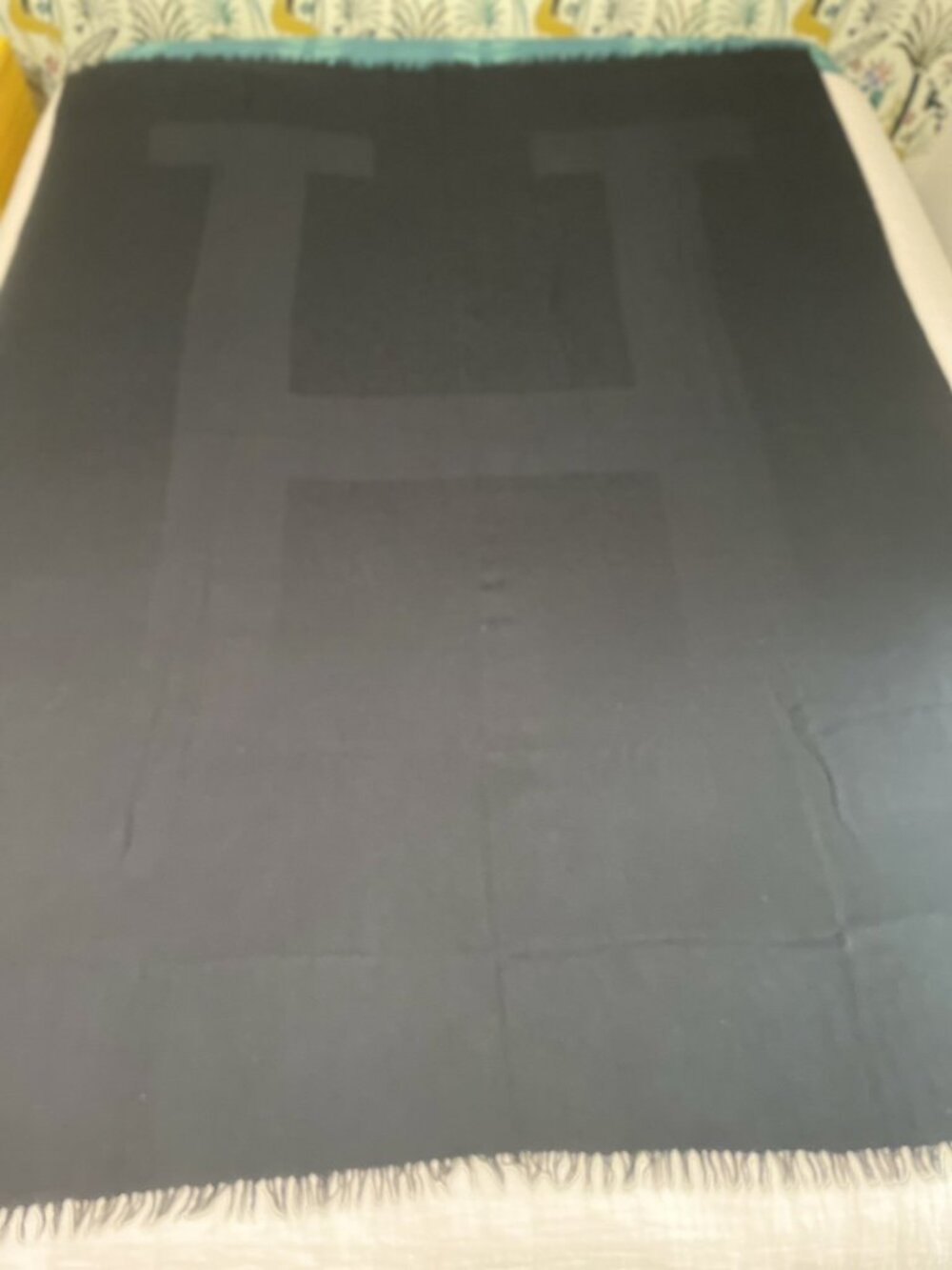 Hermes Cashmere Silk & Wool Large Blanket Shawl Throw Black Fringe 54x70 Large H - Picture 5 of 13
